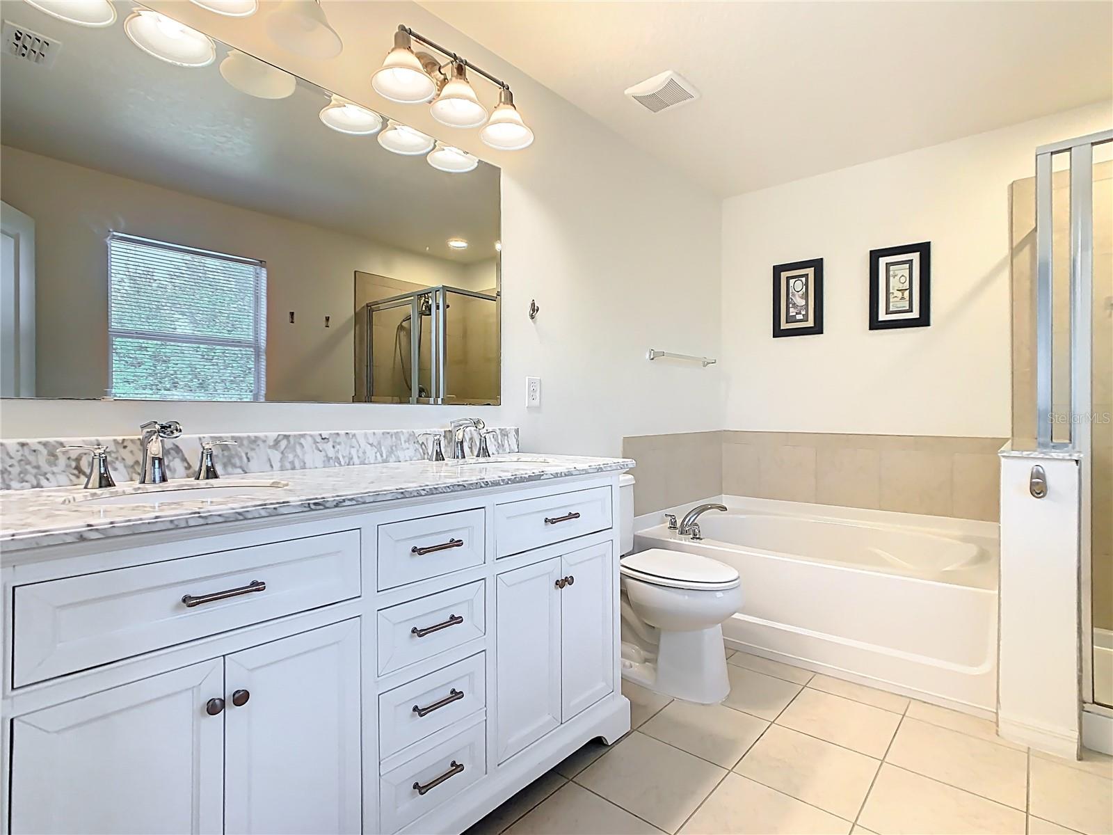 Image 12 of 24 For 11717 Thatcher Avenue