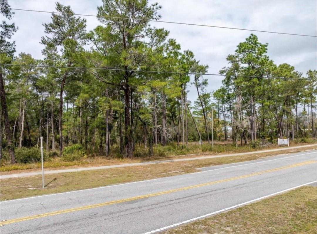 Image 2 of 15 For 1370 Courtland Blvd