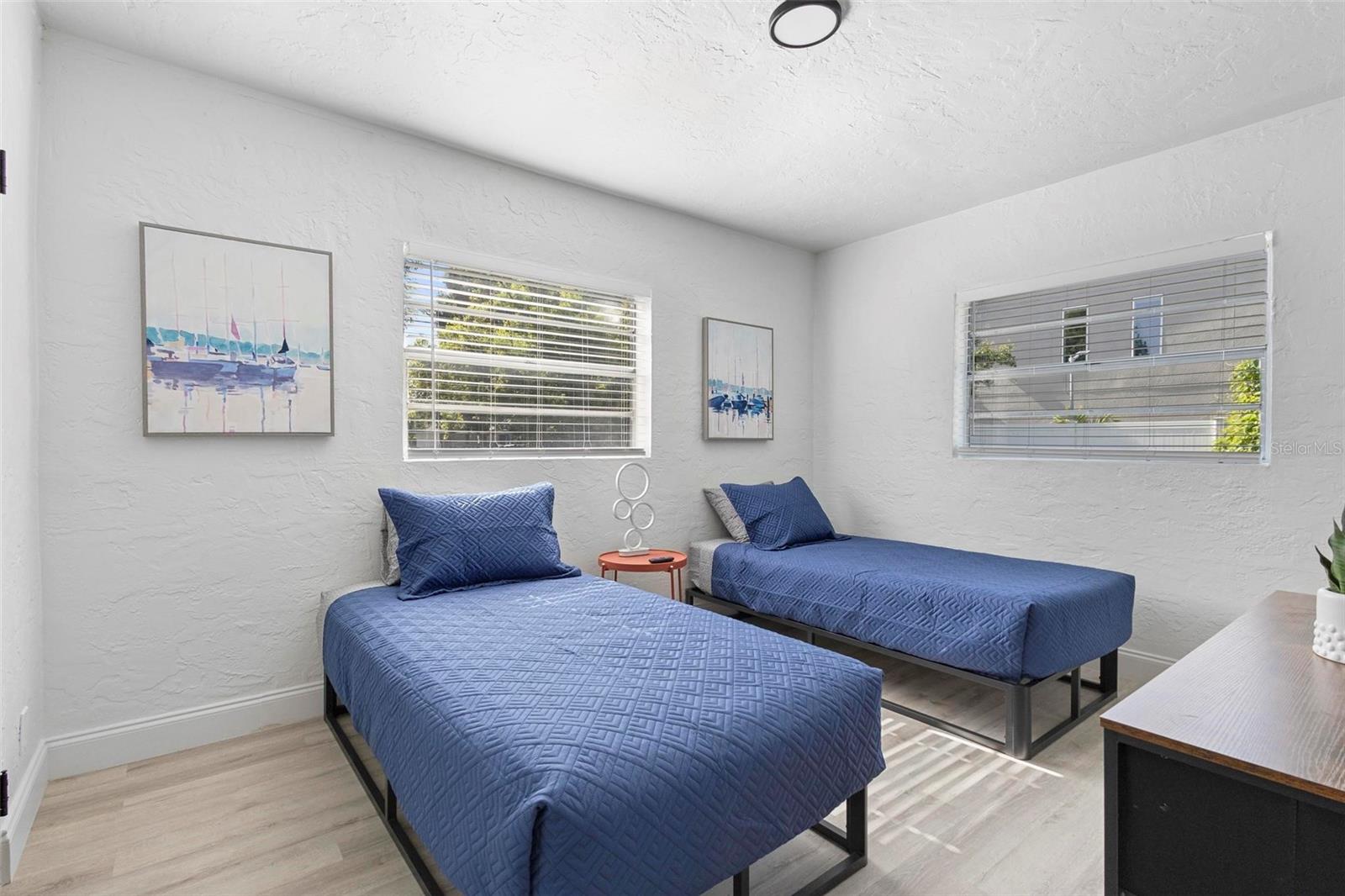 Image 20 of 36 For 2600 Crystal Lake Drive