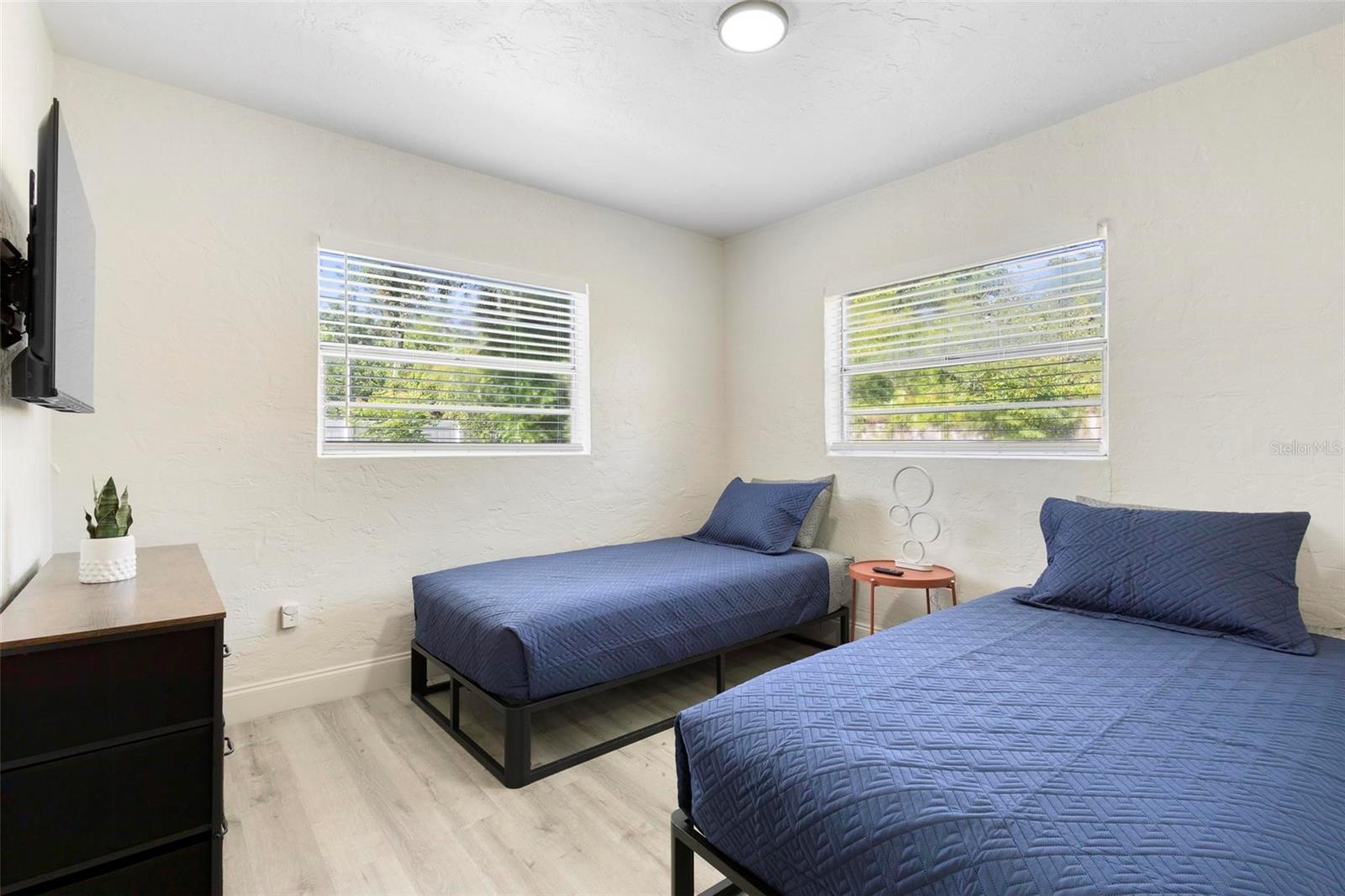 Image 21 of 36 For 2600 Crystal Lake Drive