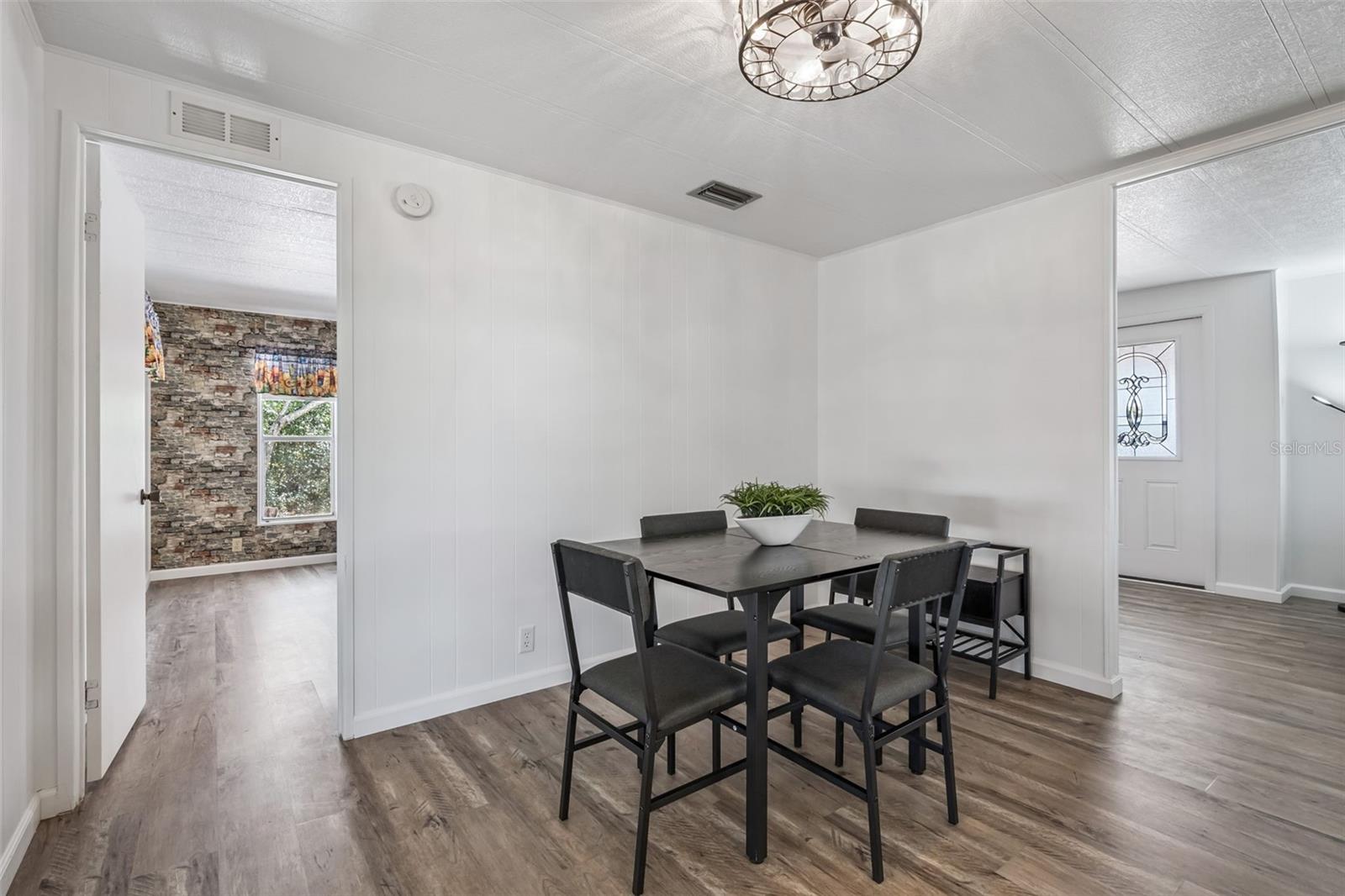 Image 11 of 49 For 2156 Wax Myrtle Drive 1757