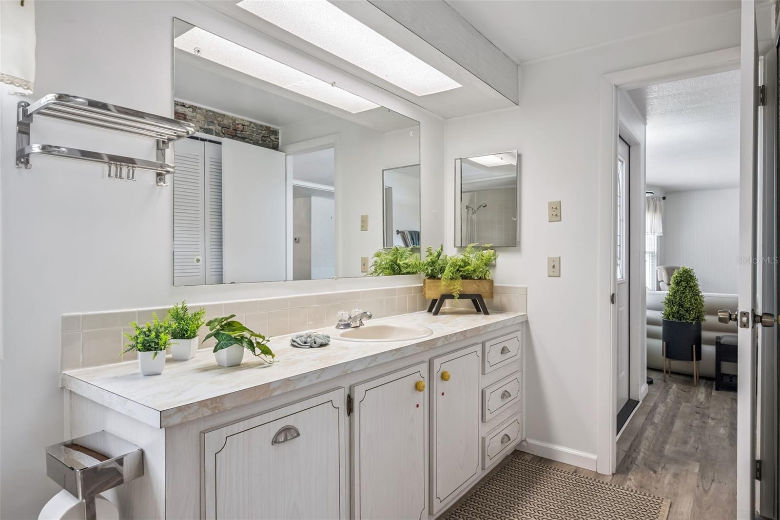 Image 26 of 49 For 2156 Wax Myrtle Drive 1757