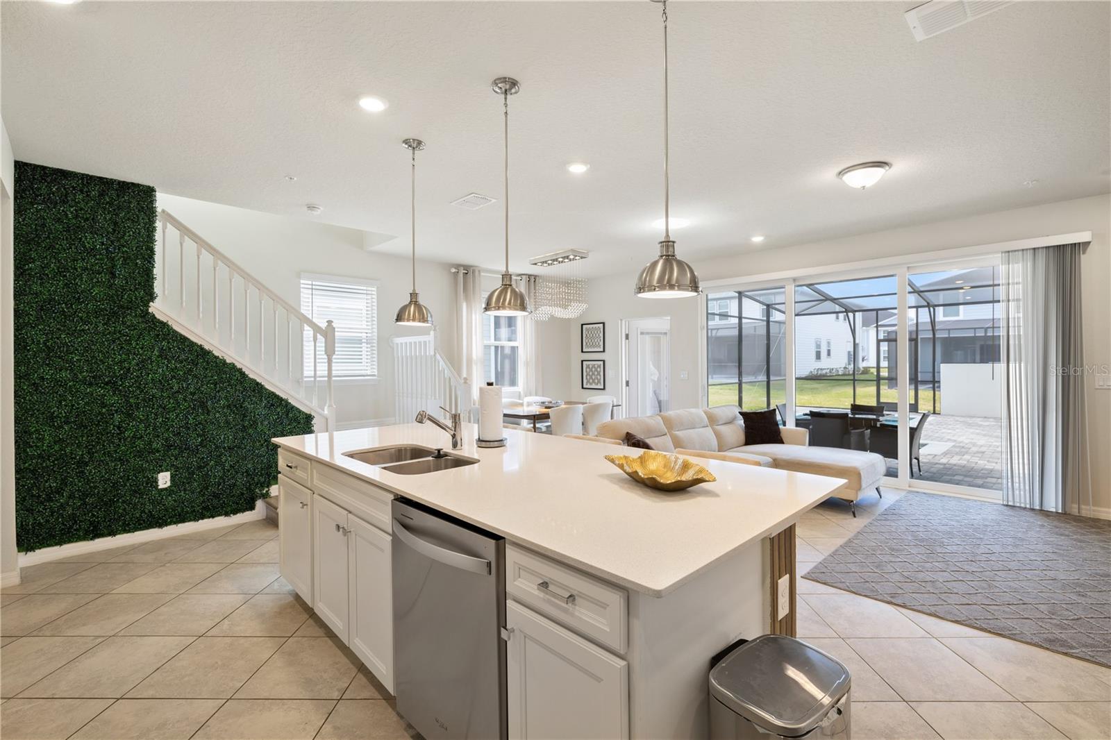 Image 14 of 59 For 1277 Blue Island Drive