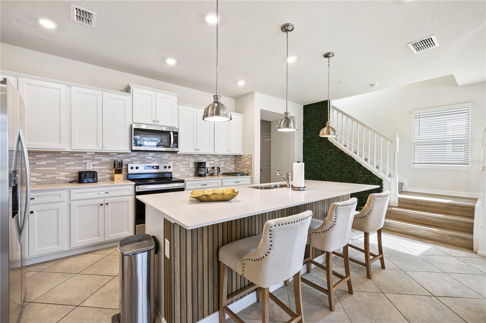 Image 16 of 59 For 1277 Blue Island Drive