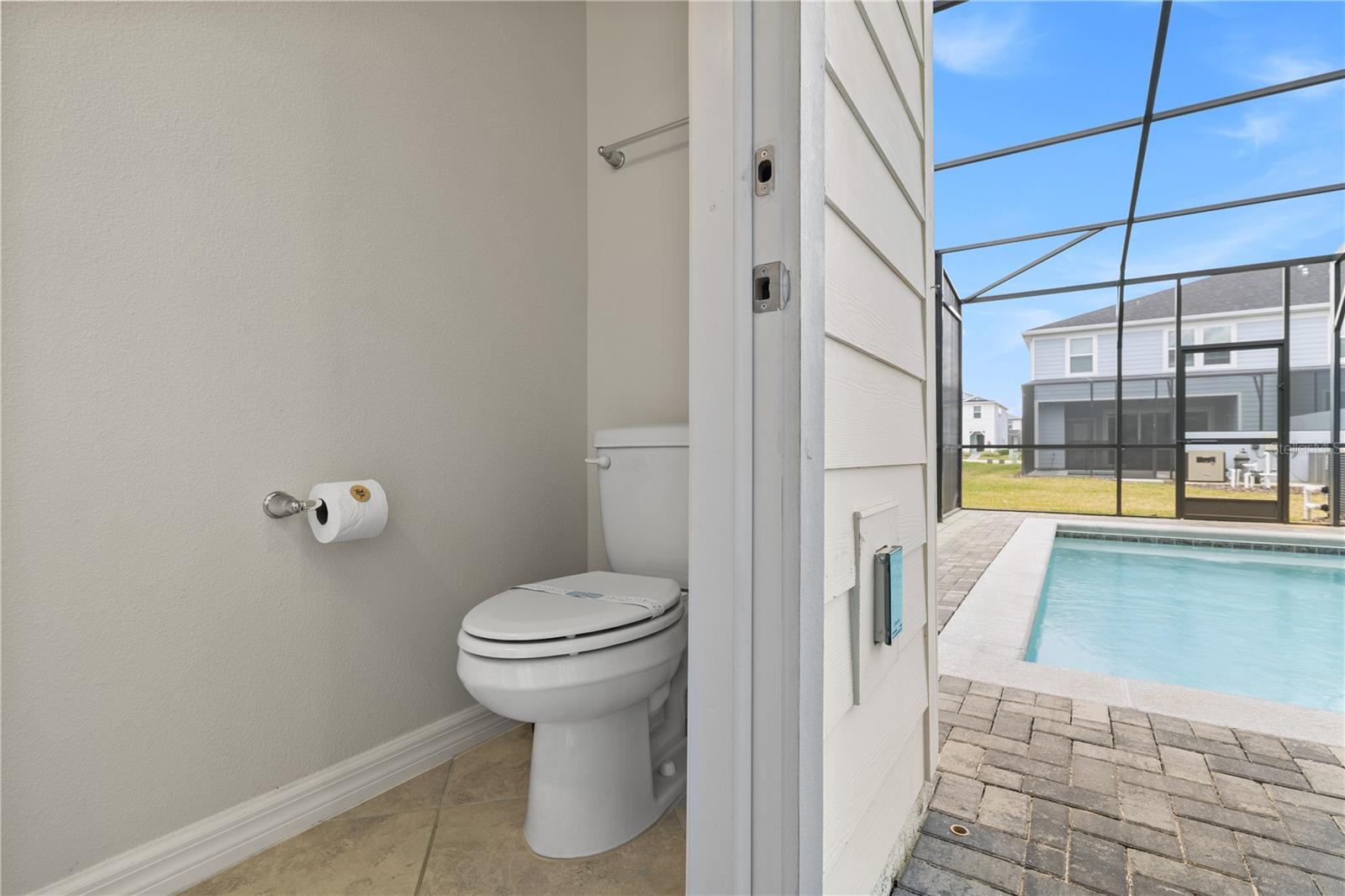 Image 26 of 59 For 1277 Blue Island Drive