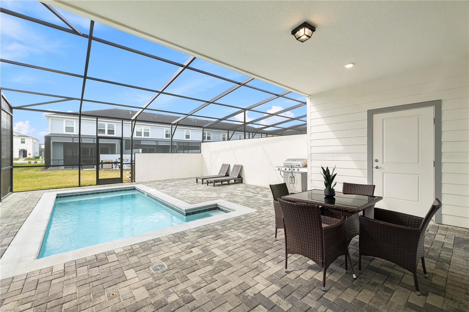 Image 28 of 59 For 1277 Blue Island Drive