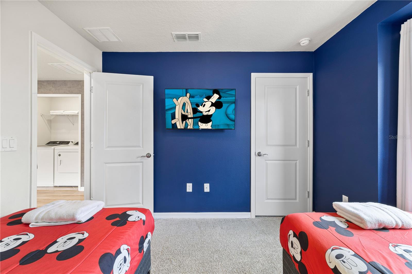 Image 38 of 59 For 1277 Blue Island Drive