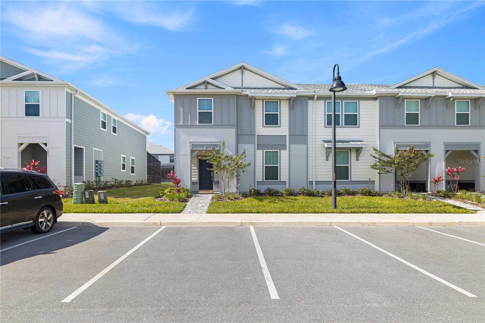 Image 4 of 59 For 1277 Blue Island Drive