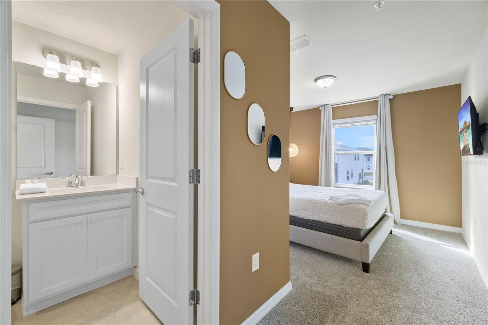 Image 43 of 59 For 1277 Blue Island Drive