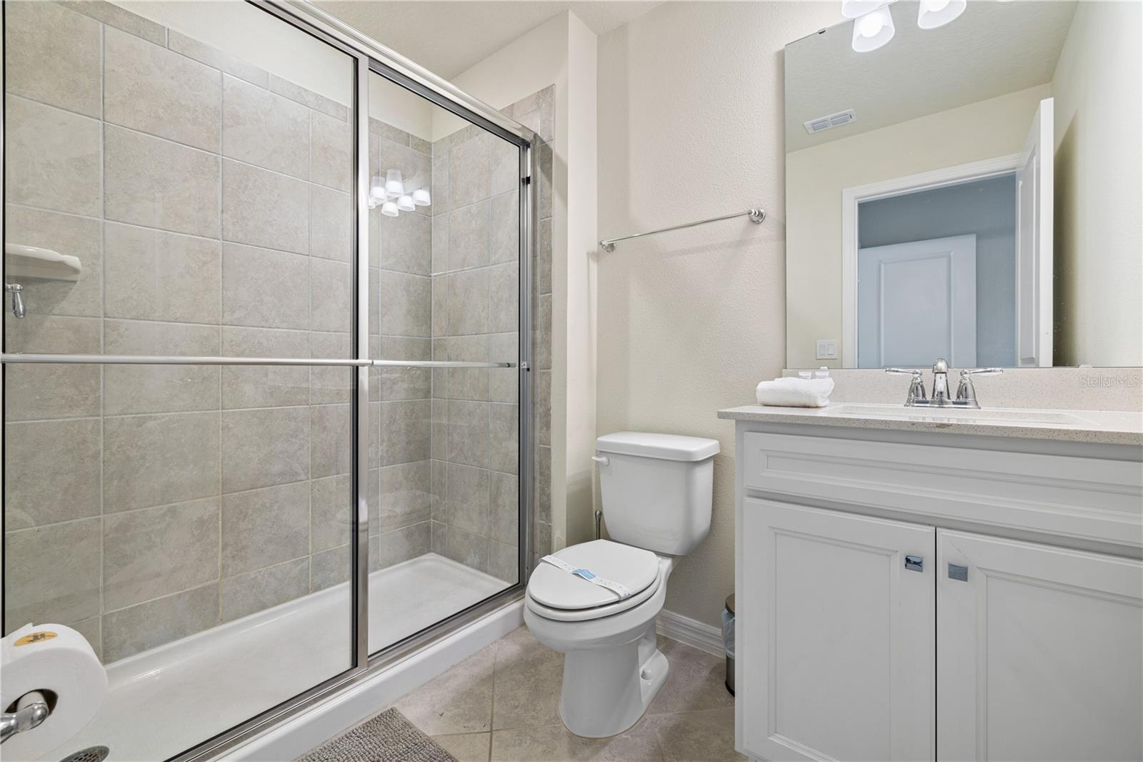 Image 44 of 59 For 1277 Blue Island Drive