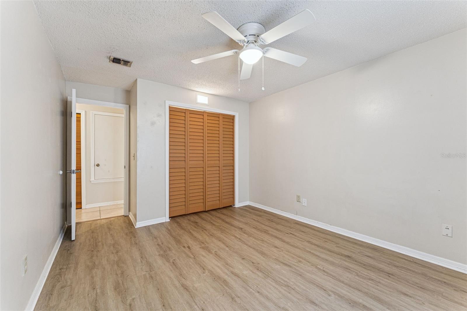 Image 14 of 42 For 600 Northern Way 201