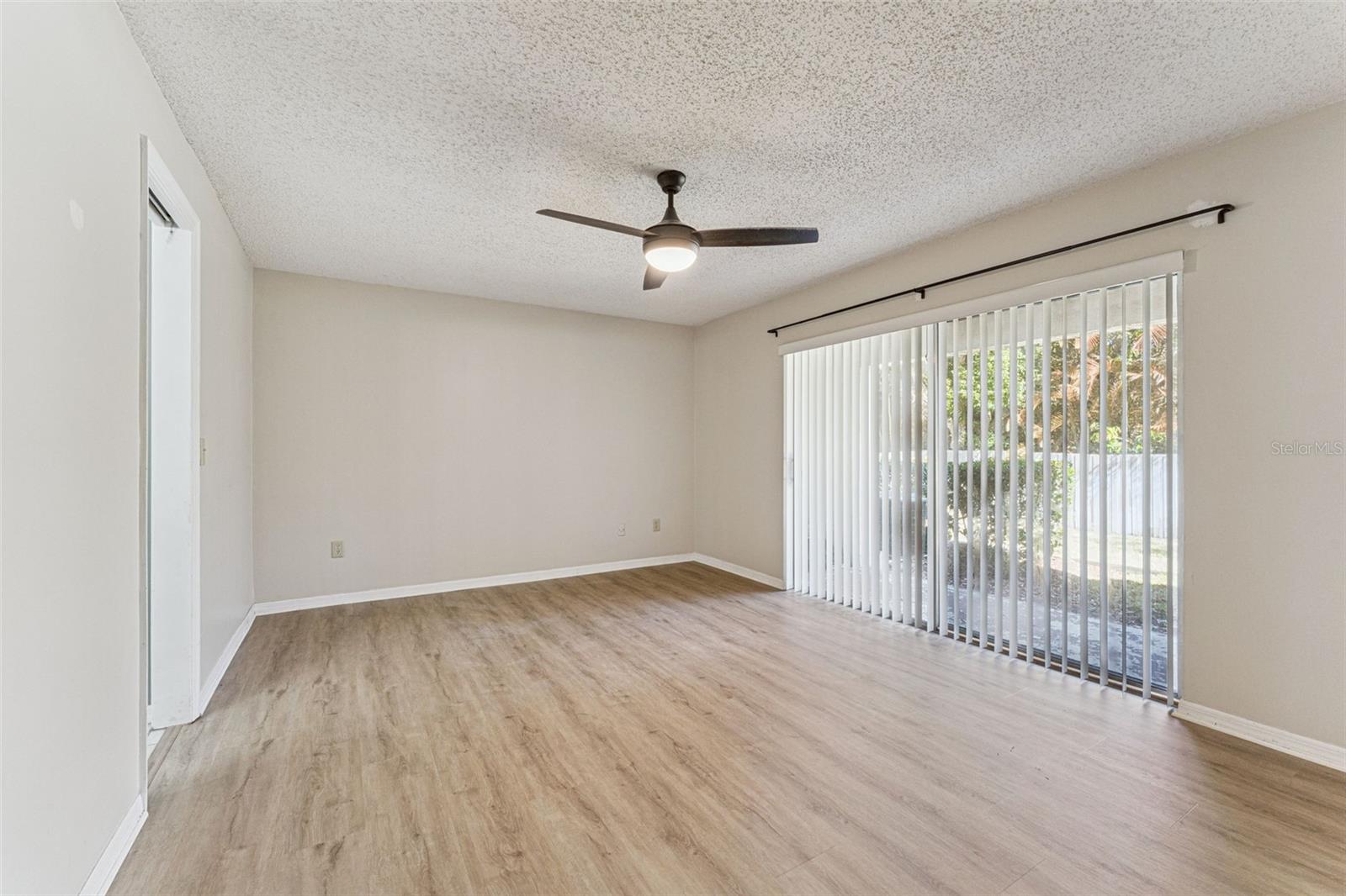 Image 19 of 42 For 600 Northern Way 201