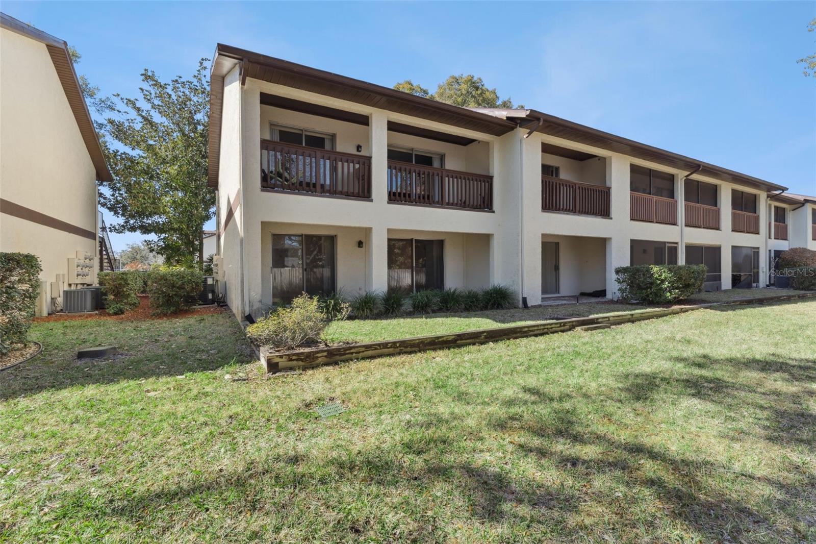 Image 28 of 42 For 600 Northern Way 201