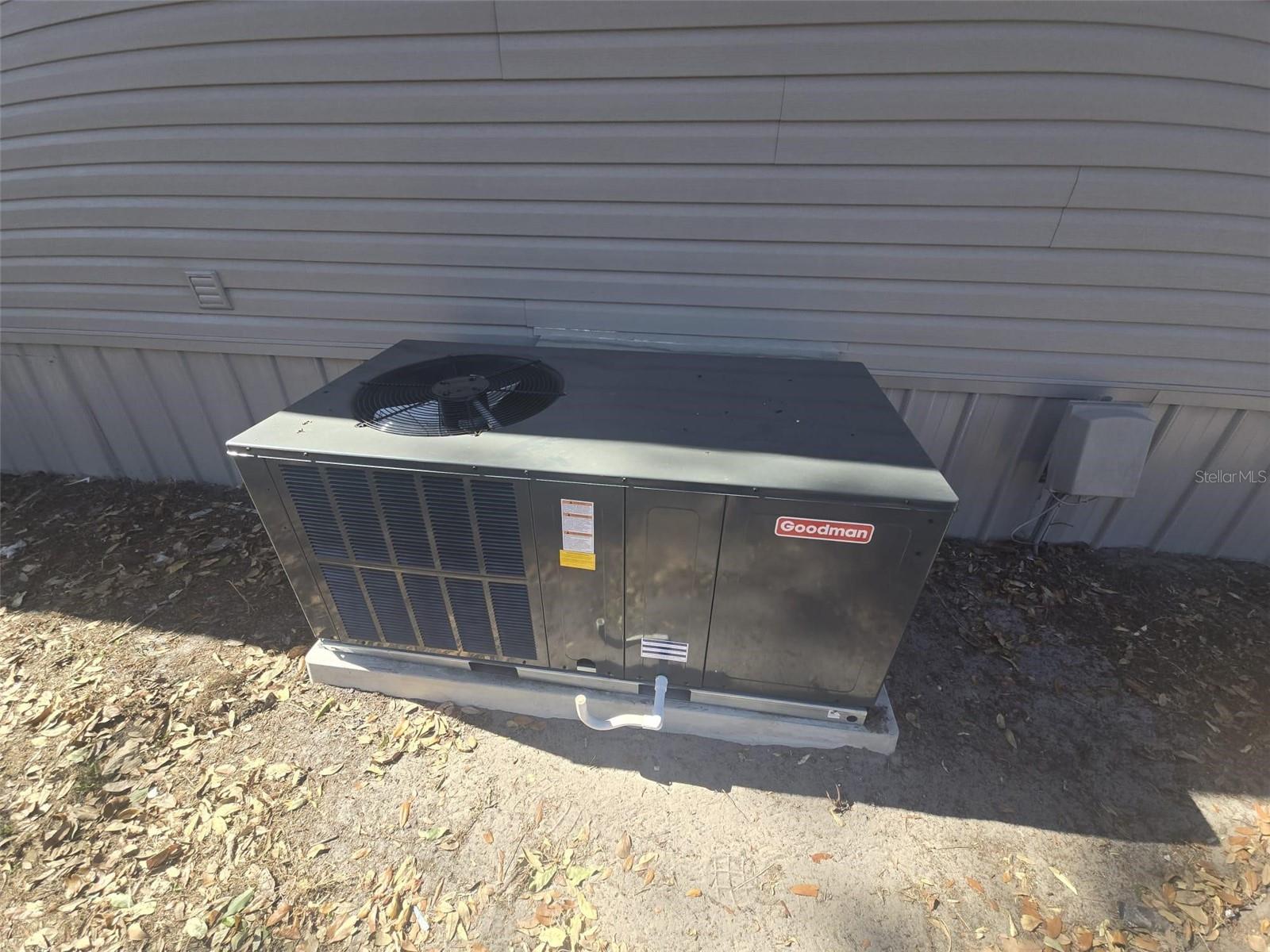 Image 6 of 23 For 37344 Stanford Avenue