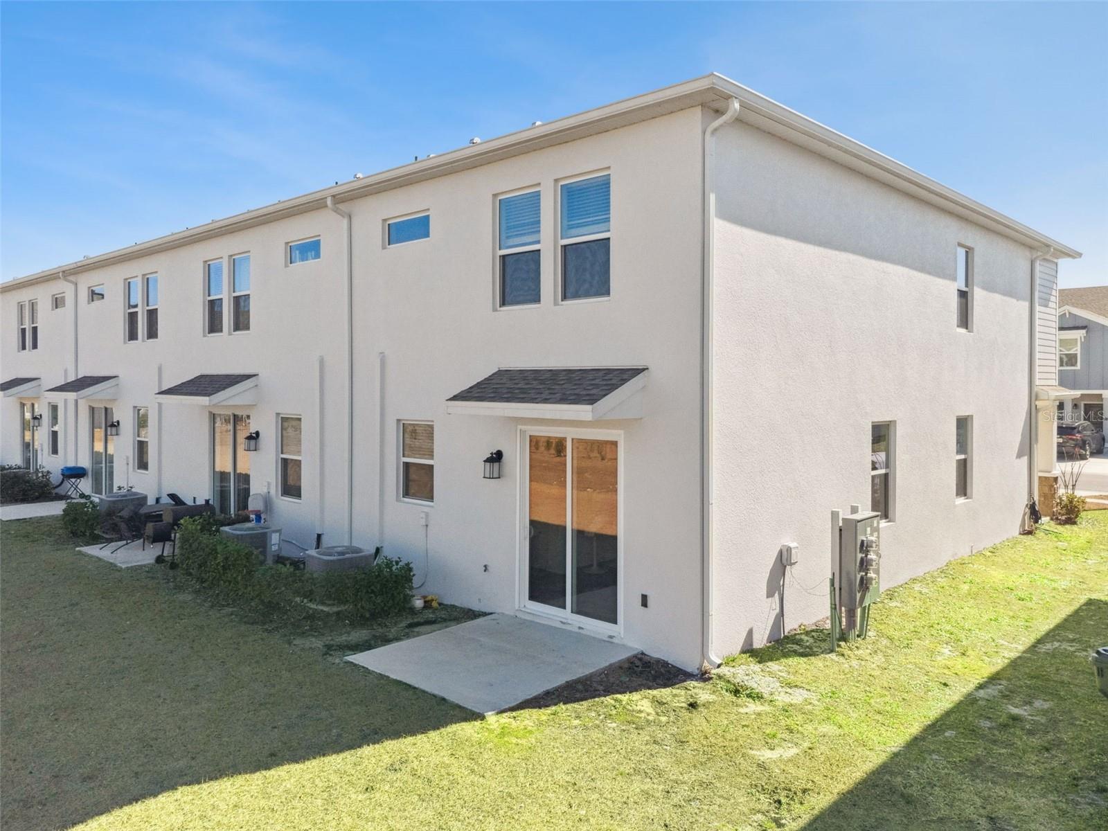 Image 22 of 28 For 3141 Laurent Loop