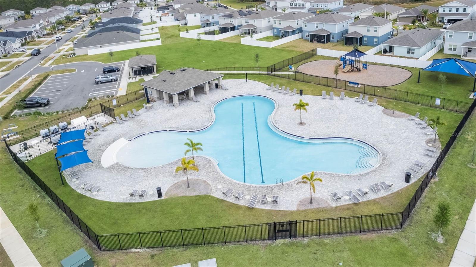 Image 24 of 28 For 3141 Laurent Loop