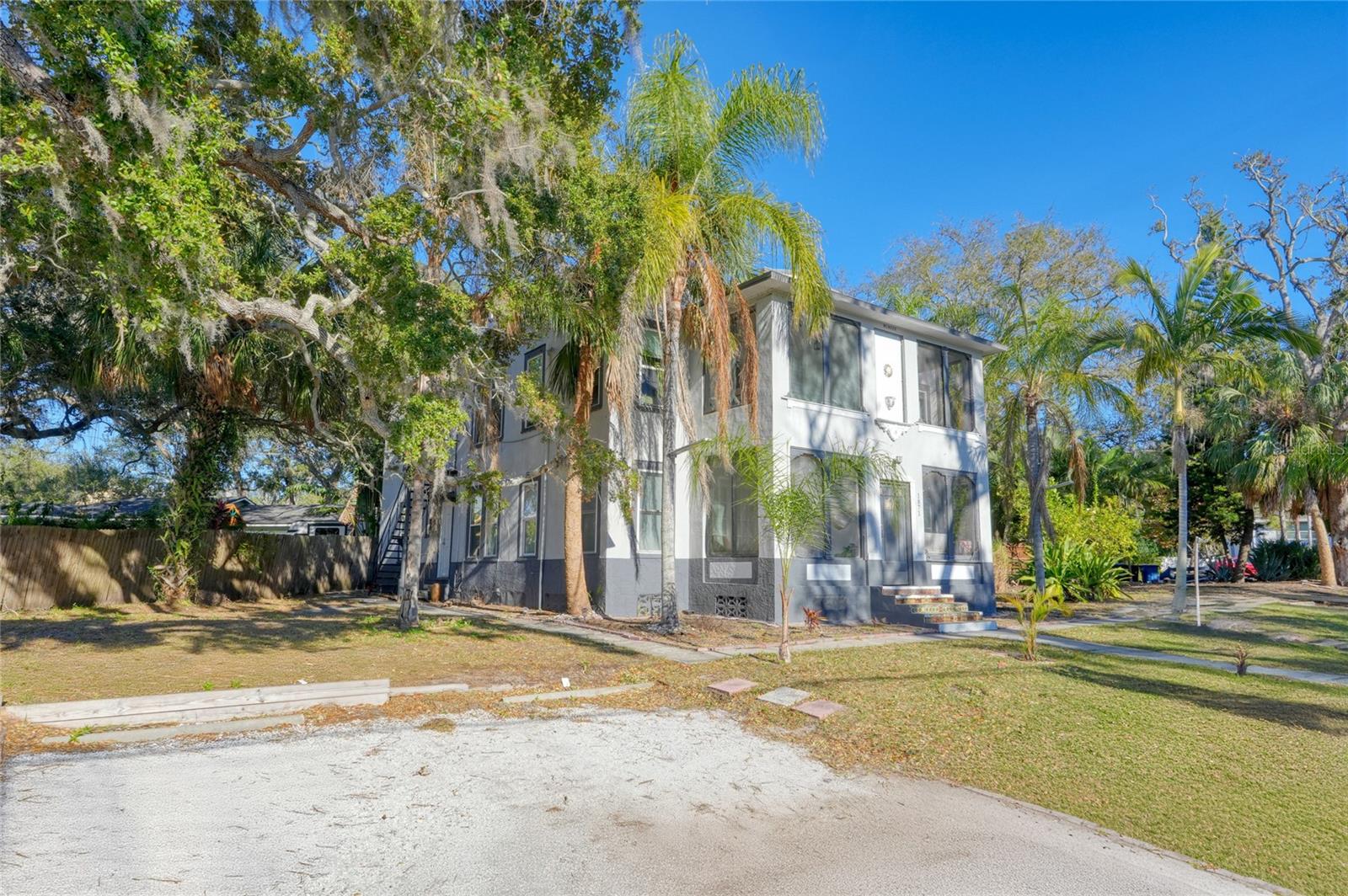 Image 6 of 8 For 1871 Stevenson Avenue