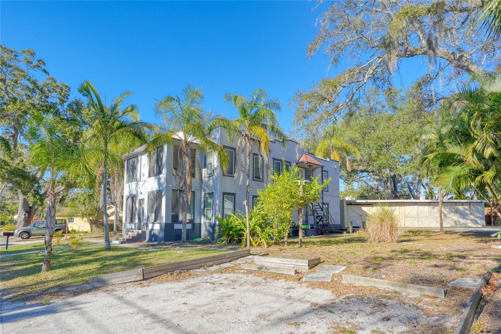 Image 7 of 8 For 1871 Stevenson Avenue