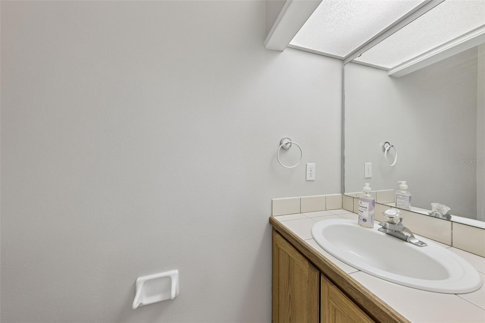 Image 16 of 41 For 160 Academy Oaks Place