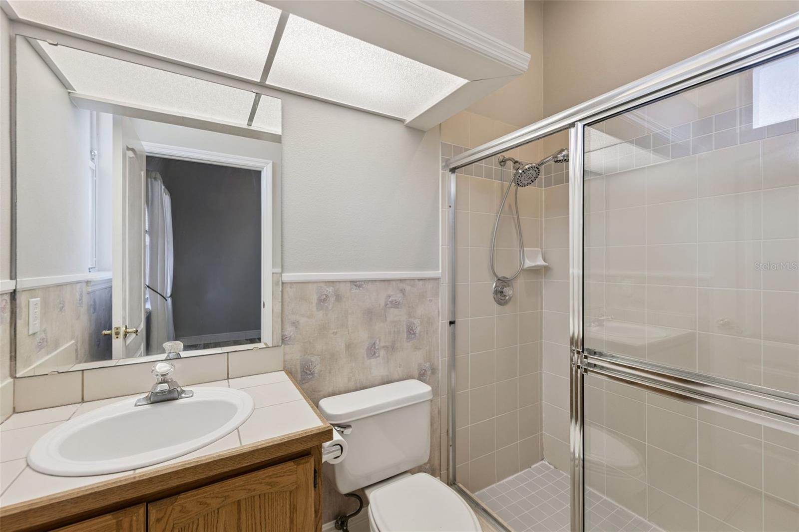 Image 19 of 41 For 160 Academy Oaks Place