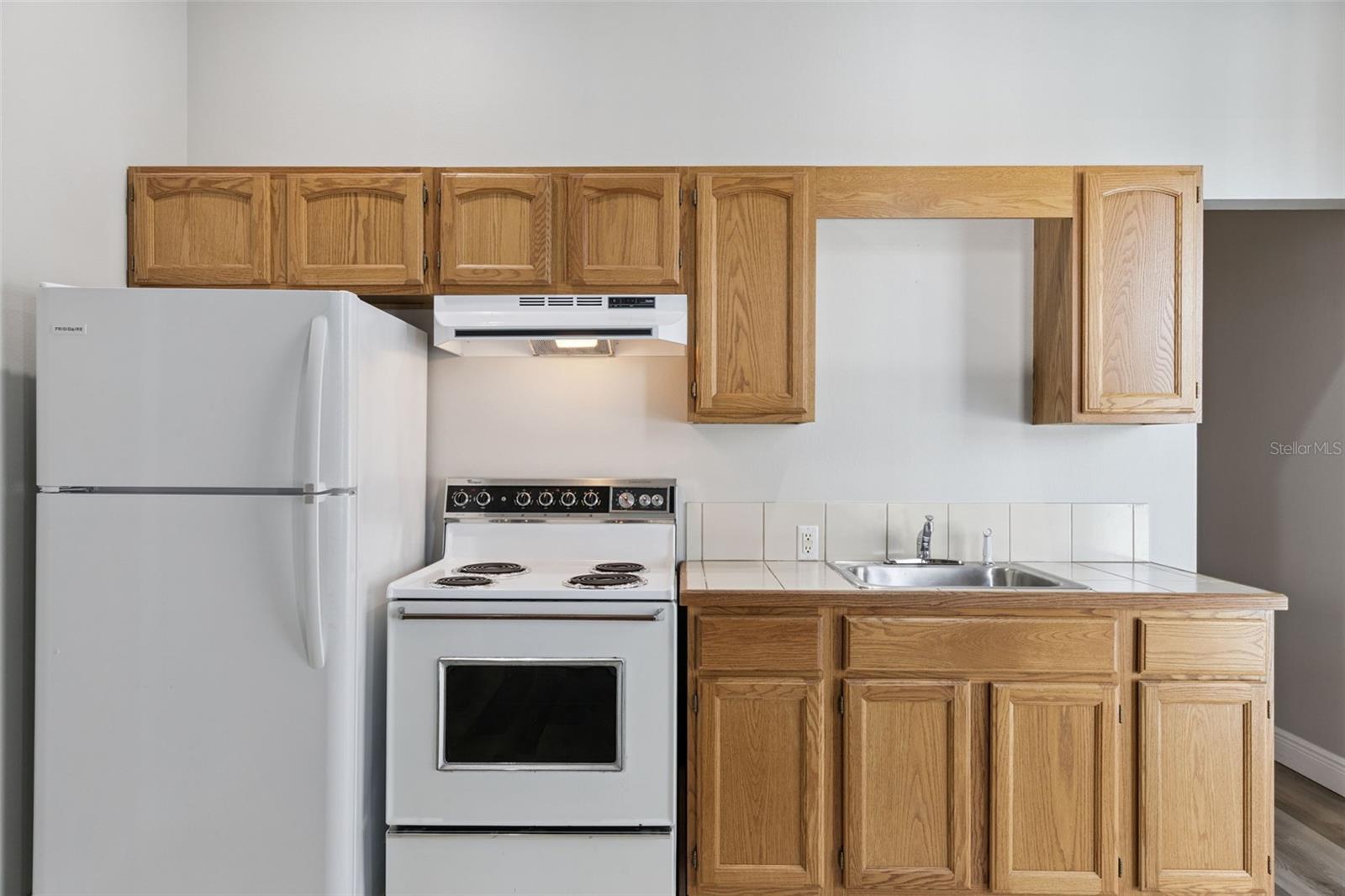 Image 22 of 41 For 160 Academy Oaks Place