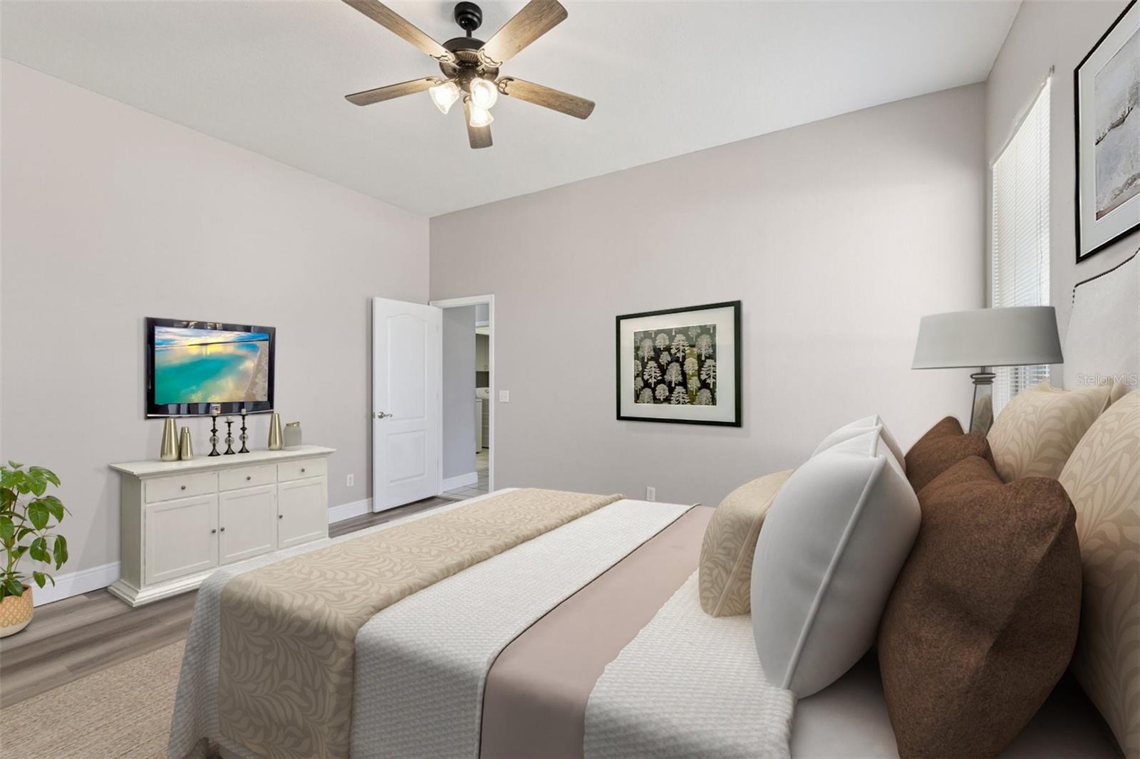 Image 23 of 41 For 160 Academy Oaks Place