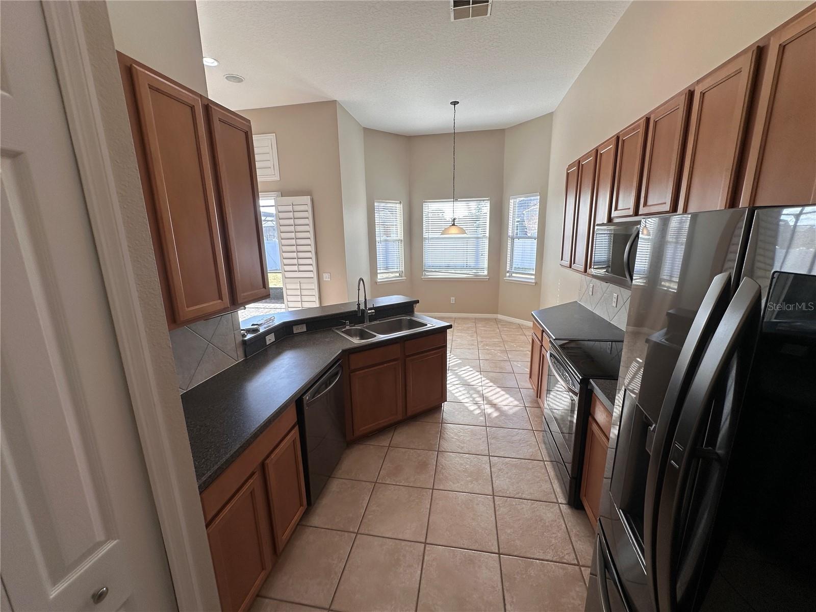 Image 10 of 27 For 4962 Rock Rose Loop