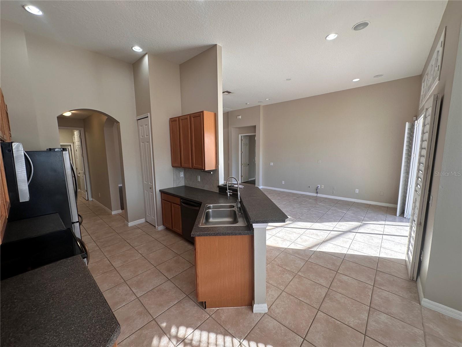 Image 7 of 27 For 4962 Rock Rose Loop