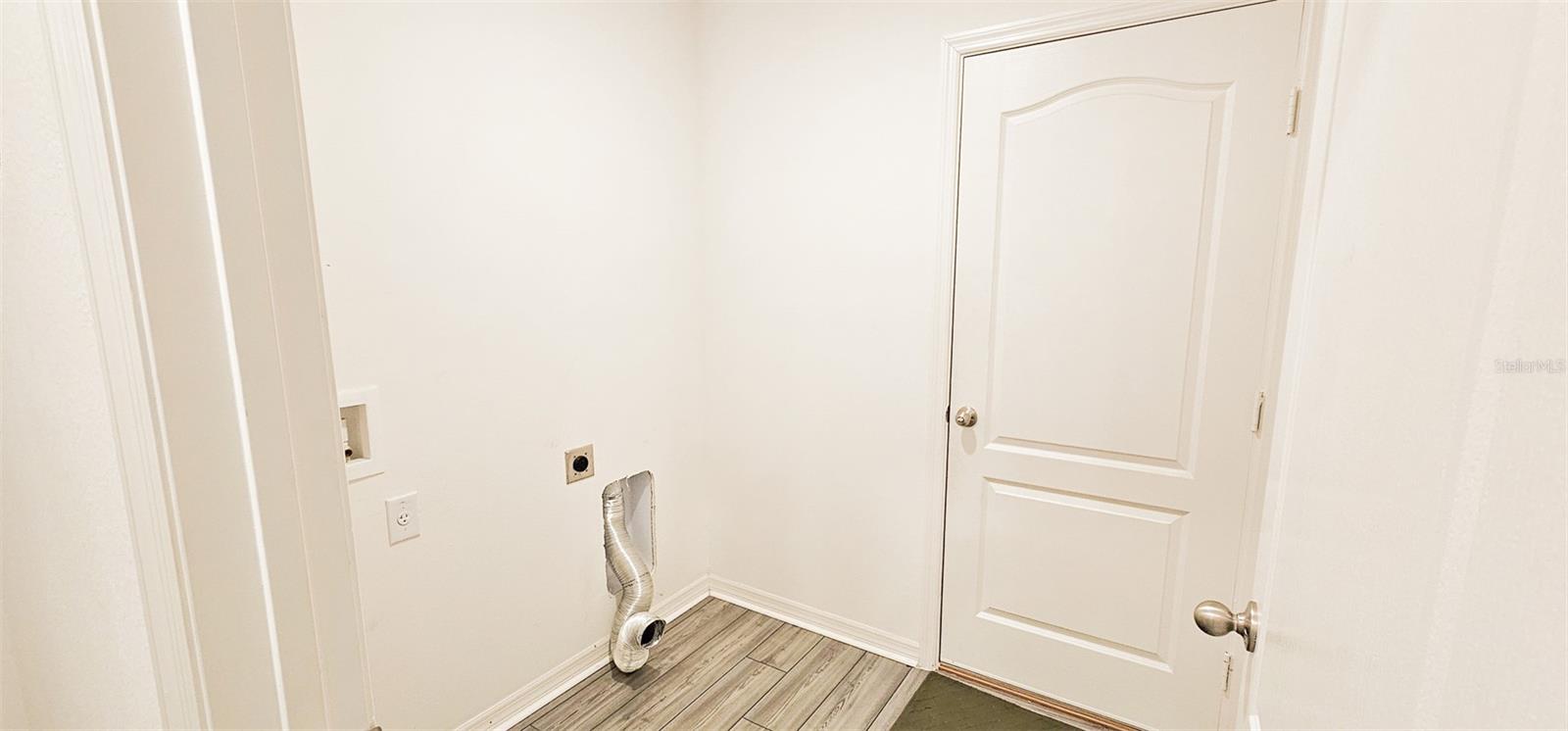 Image 15 of 21 For 271 Begonia Lane