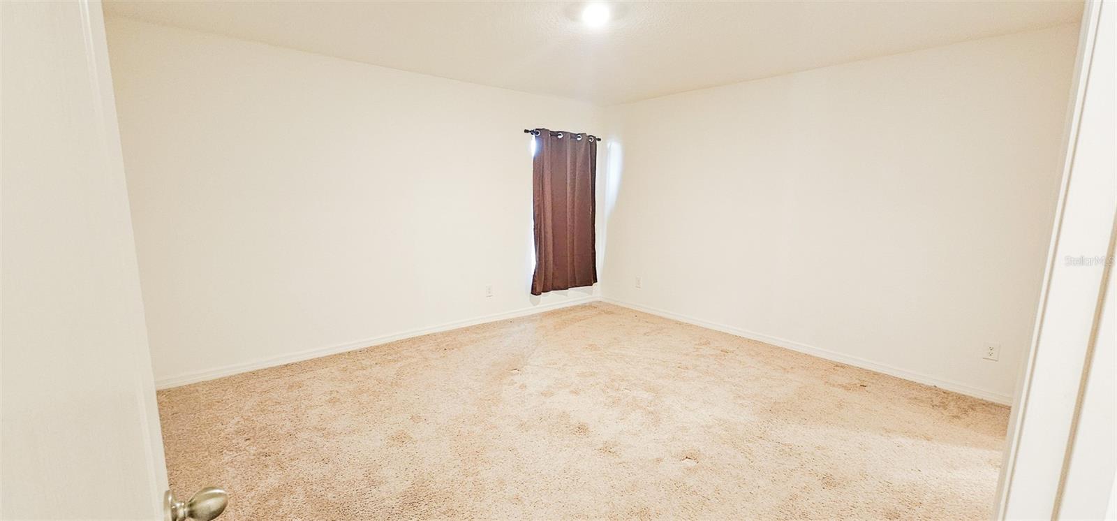 Image 17 of 21 For 271 Begonia Lane