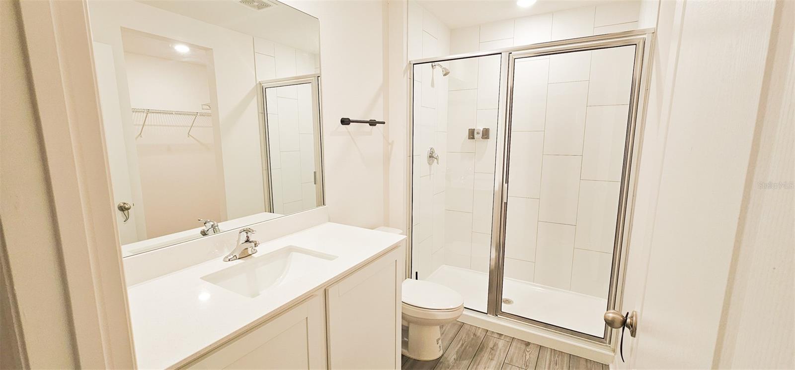 Image 18 of 21 For 271 Begonia Lane