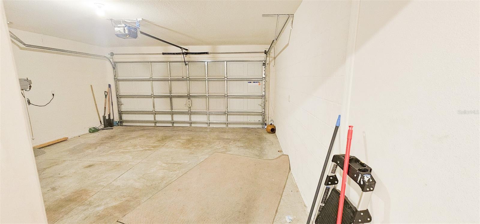 Image 19 of 21 For 271 Begonia Lane