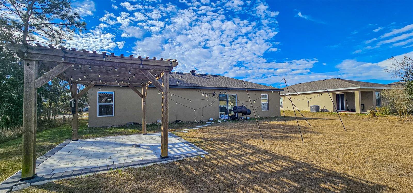 Image 2 of 21 For 271 Begonia Lane