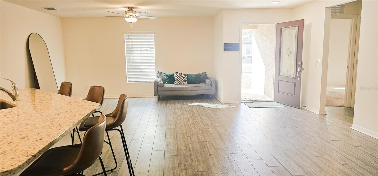 Image 5 of 21 For 271 Begonia Lane