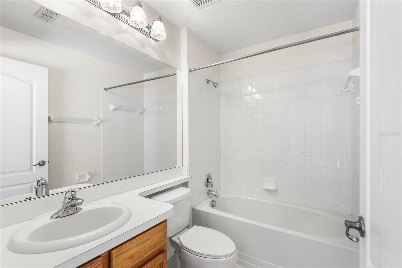 Image 11 of 15 For 5033 Glenburne Drive