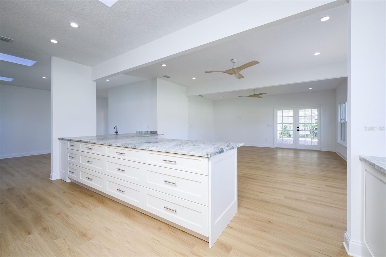 Image 17 of 60 For 3311 Oak Vista Drive