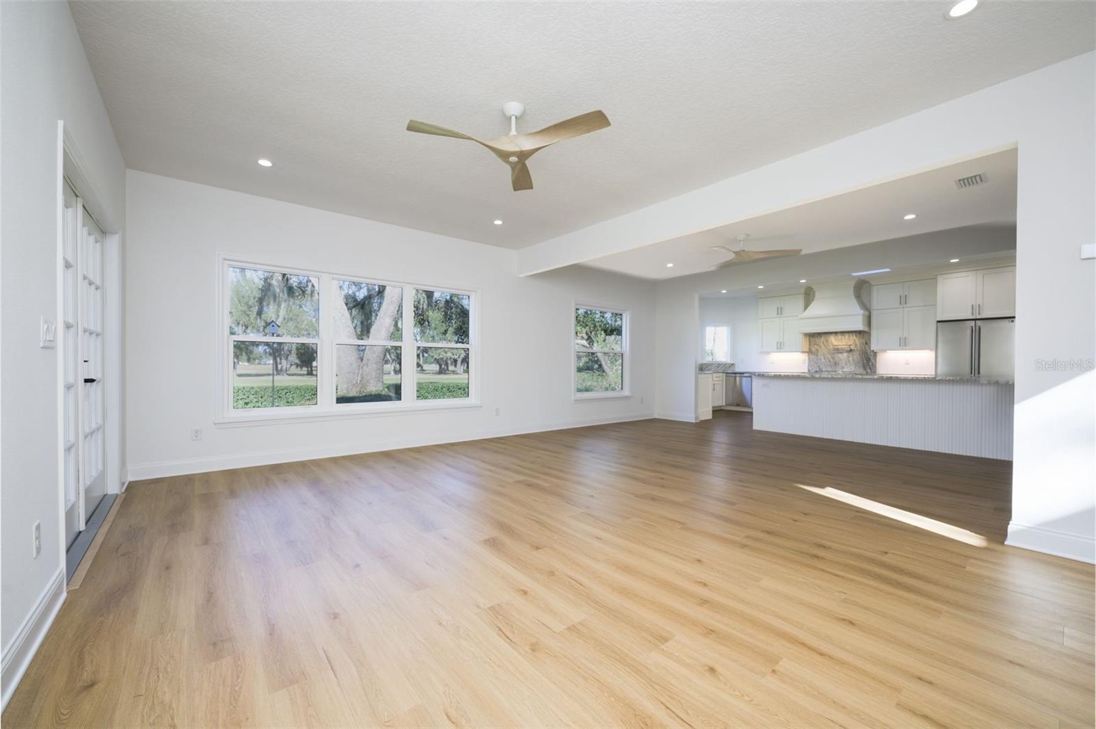 Image 18 of 60 For 3311 Oak Vista Drive