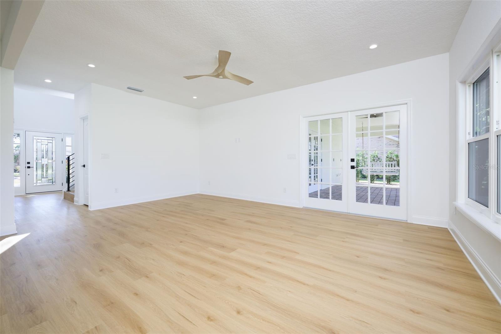 Image 21 of 60 For 3311 Oak Vista Drive