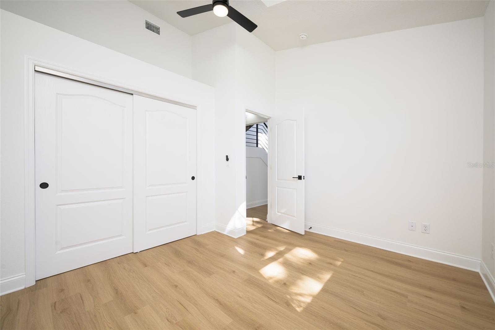 Image 24 of 60 For 3311 Oak Vista Drive