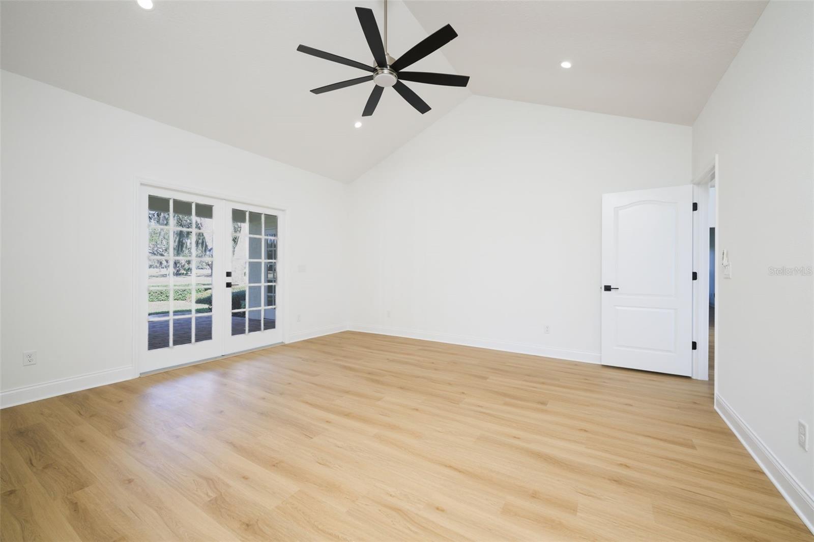 Image 25 of 60 For 3311 Oak Vista Drive