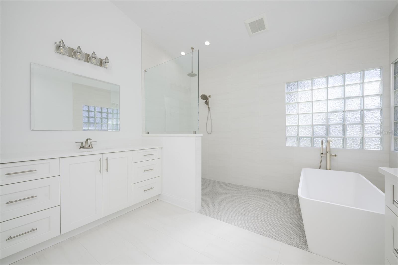 Image 33 of 60 For 3311 Oak Vista Drive