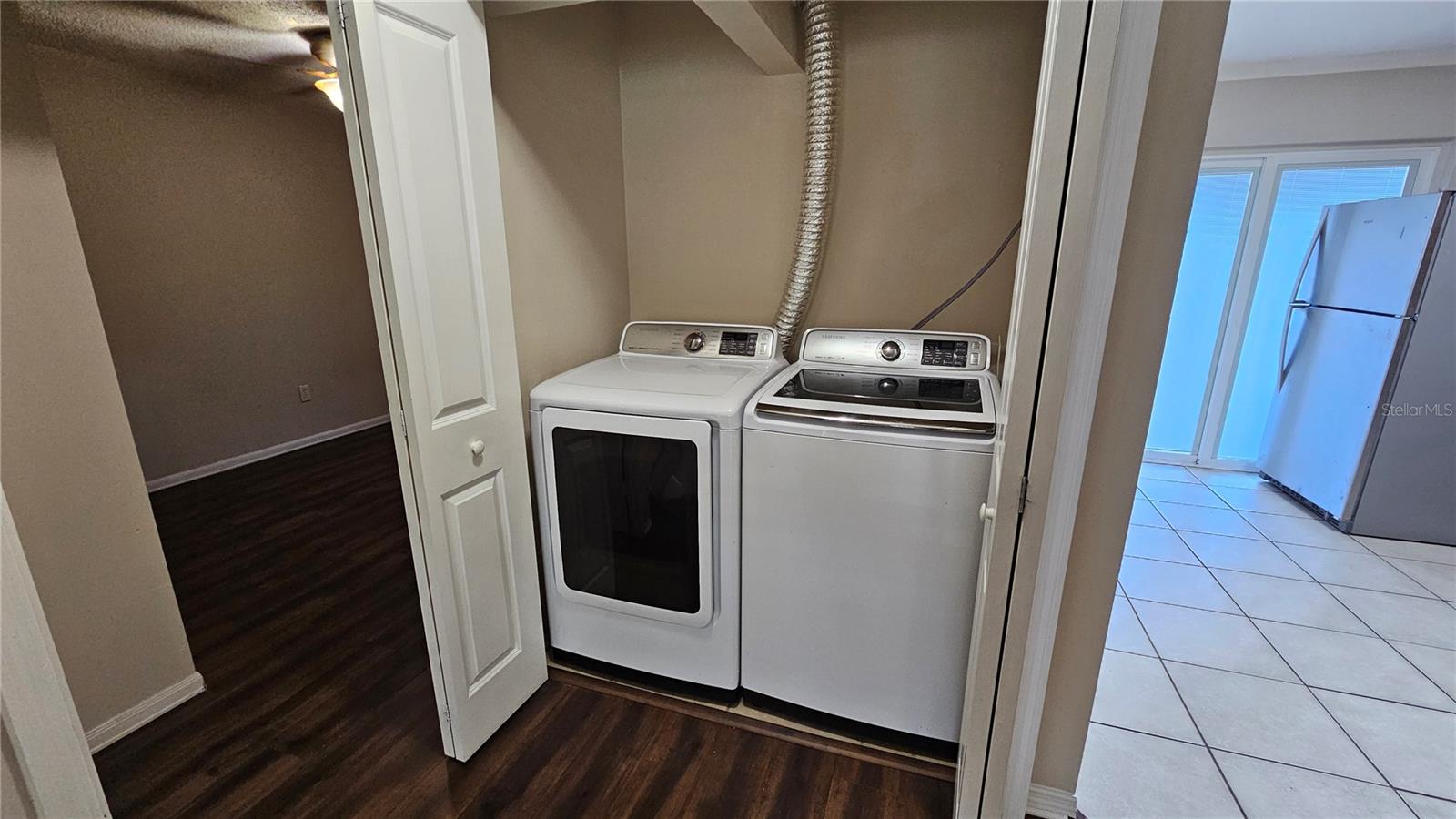 Image 7 of 13 For 3651 Goldenrod Road A103