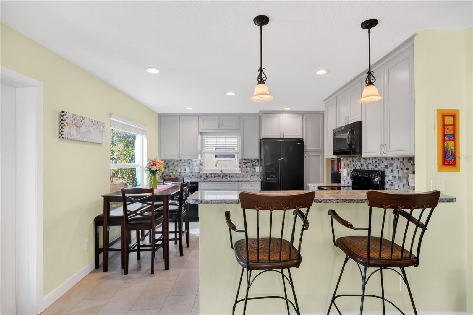 Image 10 of 38 For 3395 Hillmont Circle