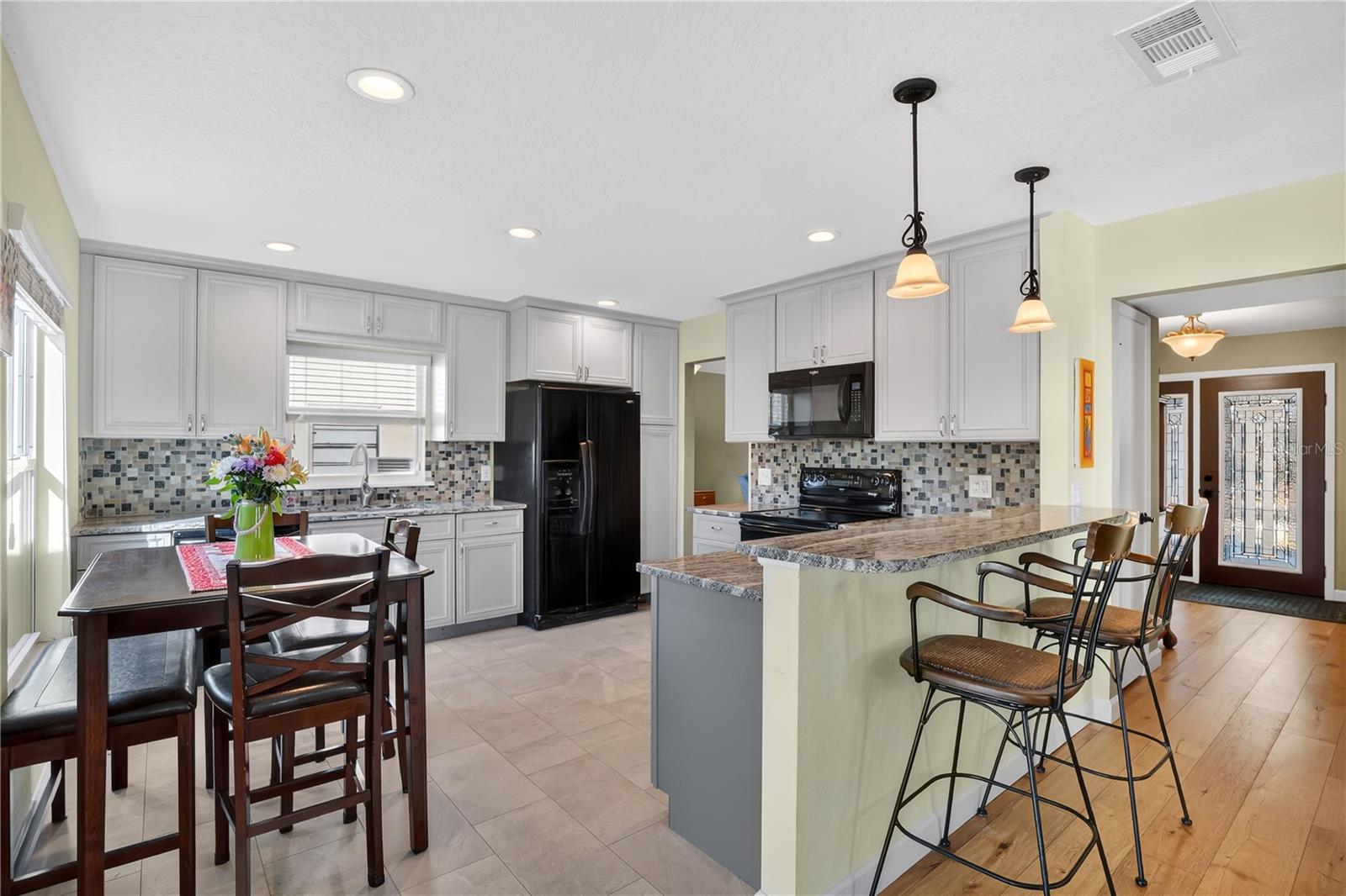 Image 13 of 38 For 3395 Hillmont Circle