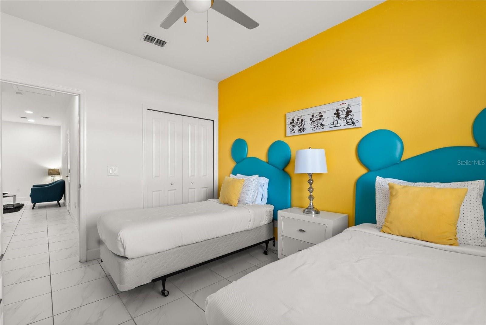 Image 11 of 58 For 337 Captiva Drive