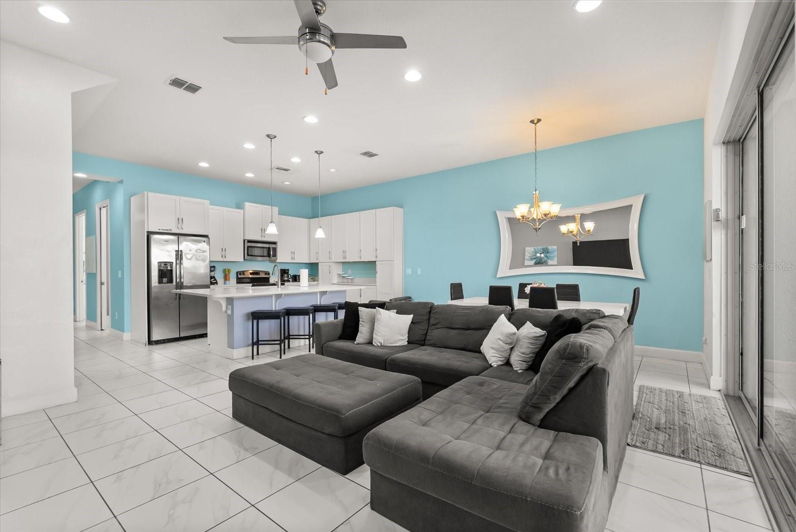 Image 13 of 58 For 337 Captiva Drive