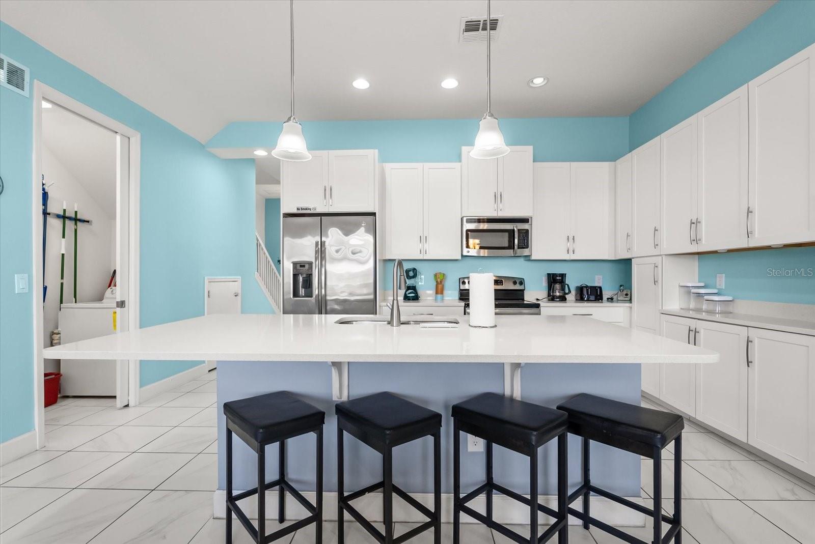 Image 6 of 58 For 337 Captiva Drive