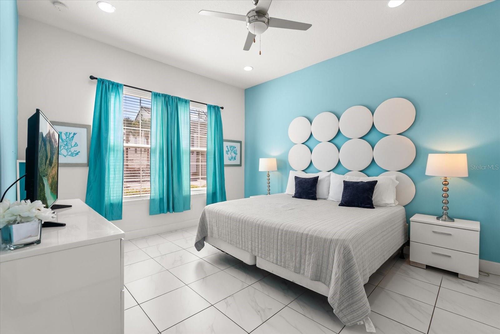 Image 8 of 58 For 337 Captiva Drive