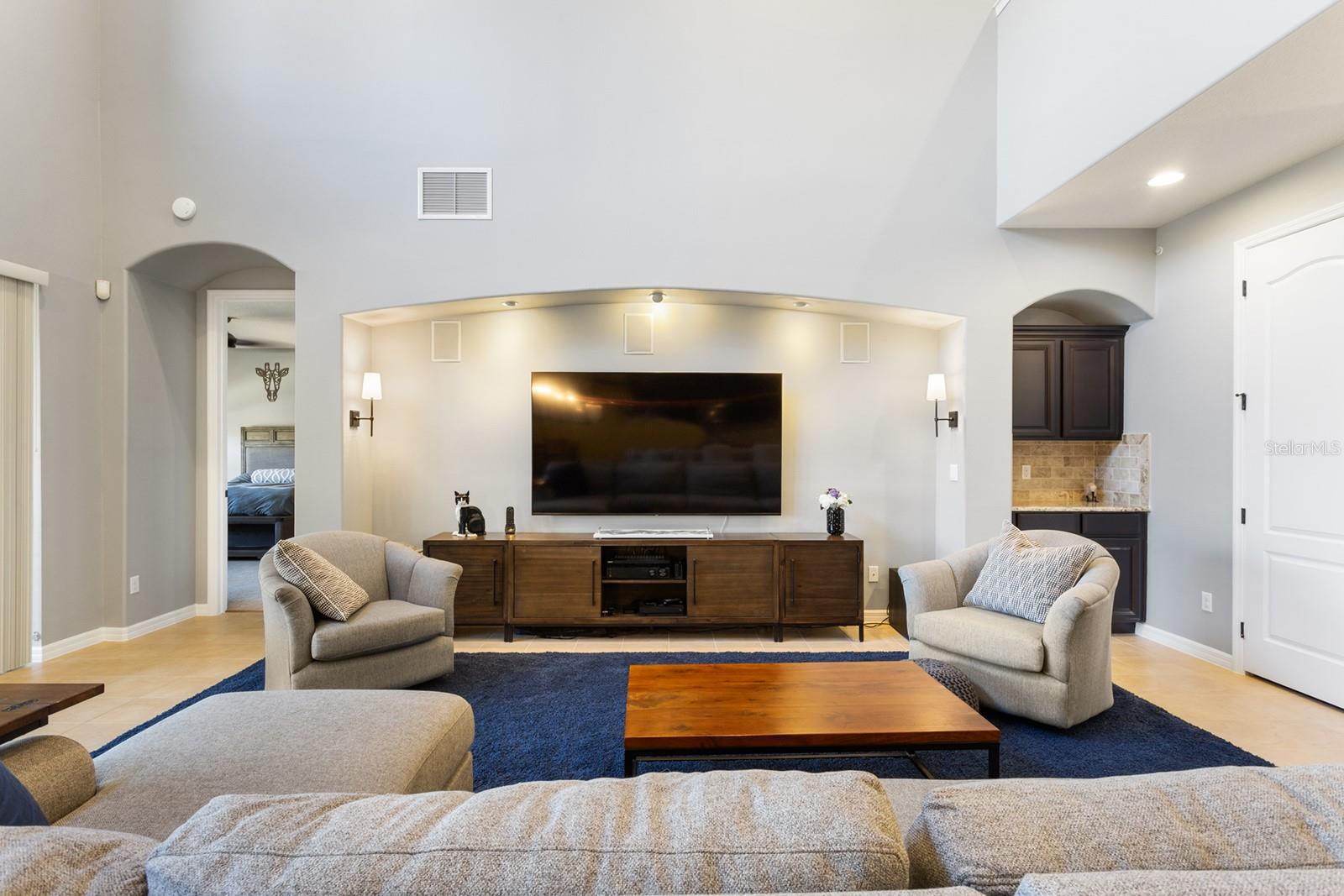 Image 7 of 64 For 15306 Sandfield Loop