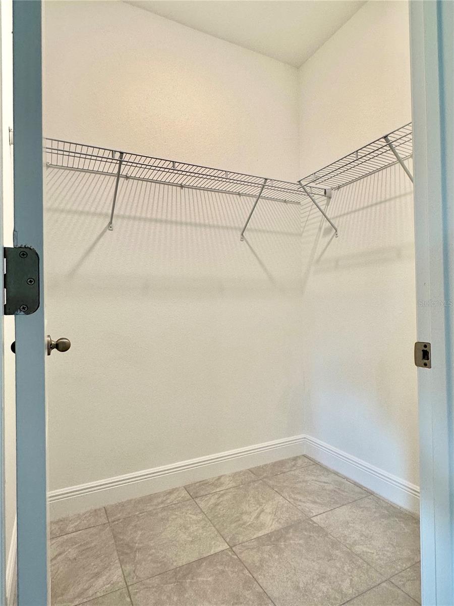 Image 10 of 12 For 13354 77th Avenue